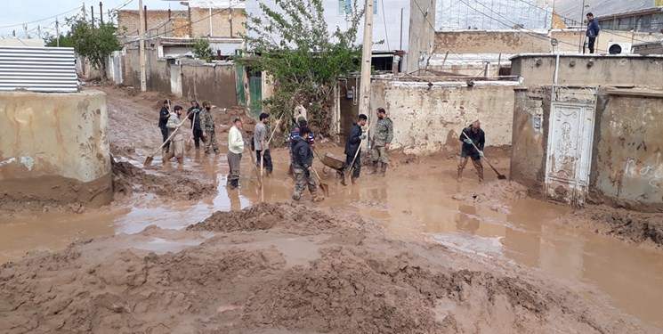 کمک رسانی به ۱۲۲ نفر حادثه دیده سیل و ‌آبگرفتگی در خراسان جنوبی